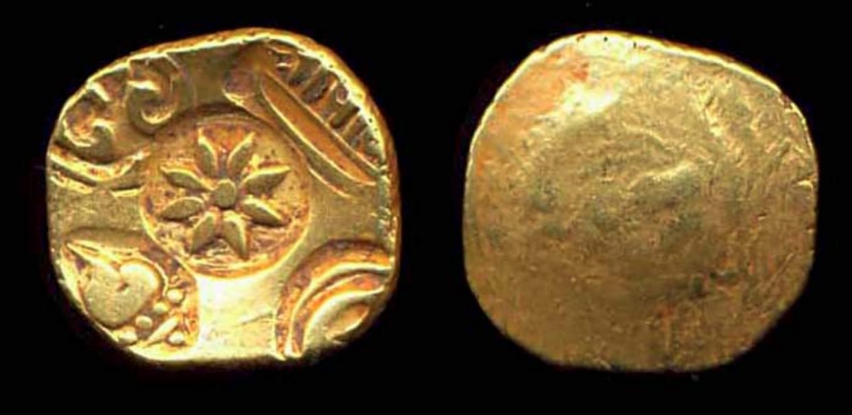 Chhattisgarh: Pot of gold coins found during earth digging, relates from 12th century yadav dynasty