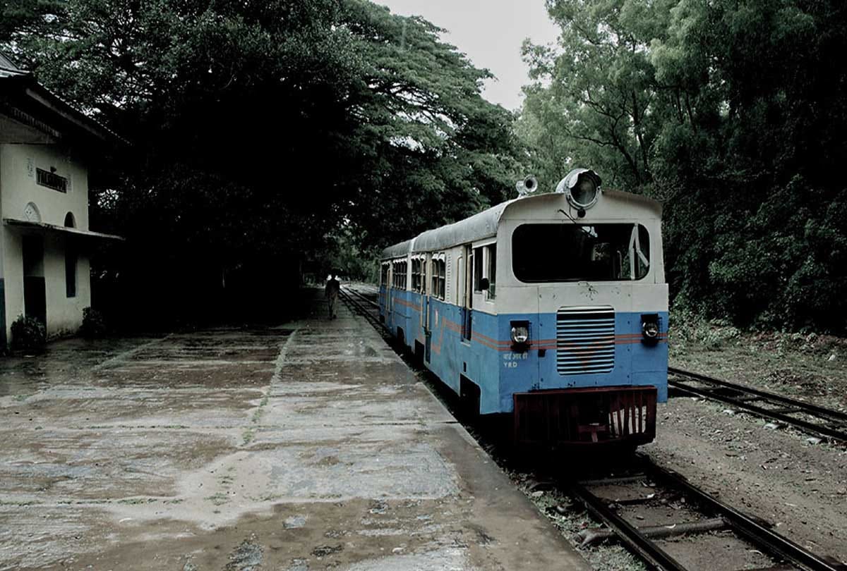 risk of ghost in these railway stations