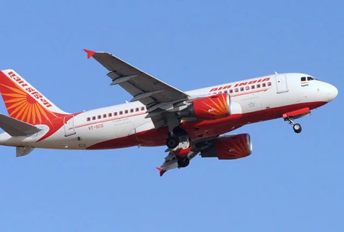 32 flights delayed due to rain