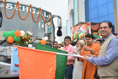 600 travellers take off for haj yatra.