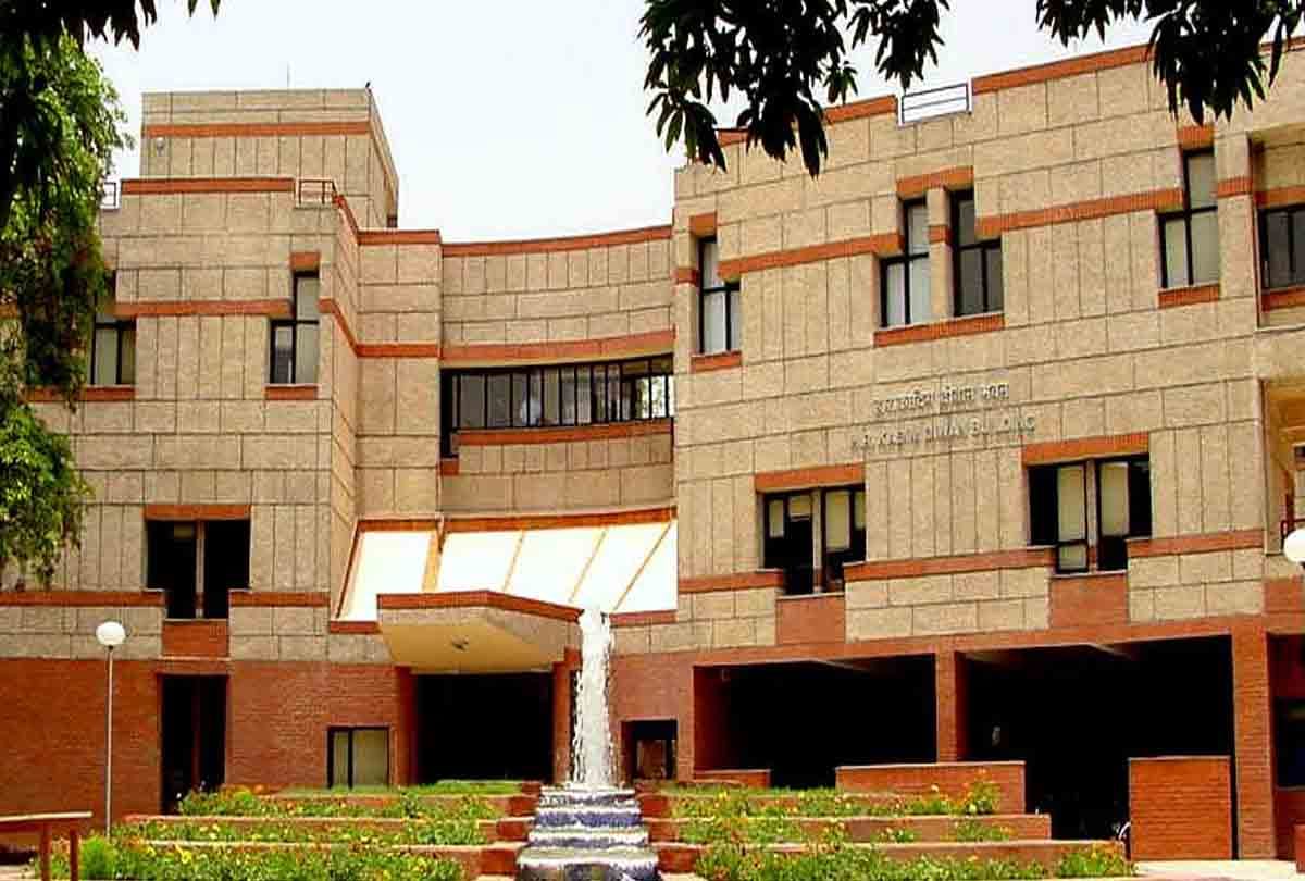 IIT students created mobile app