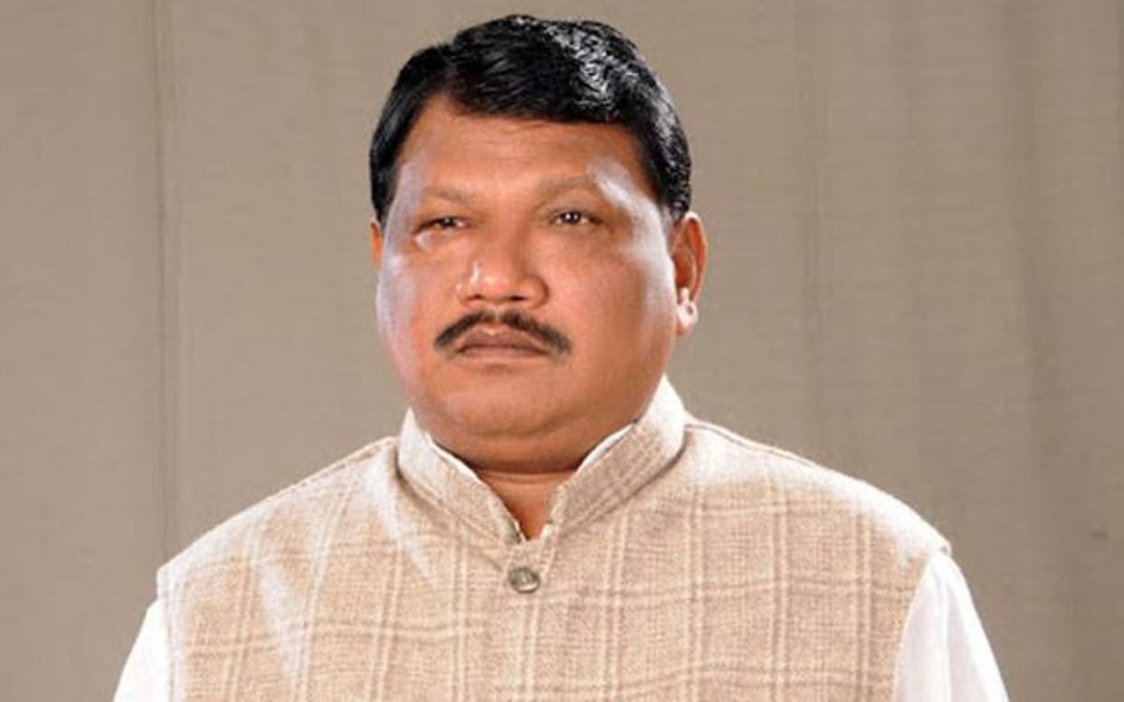 Be smart like Vijay Mallya says Union Minister Jual Oram to tribals