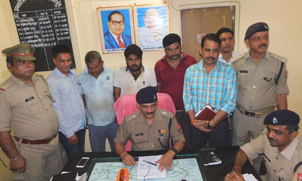 Police caught large consignments of illegal liquor in mainpuri