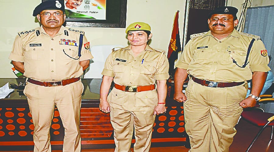 UP Police: Women police personnel reached SSP office in the changed uniform