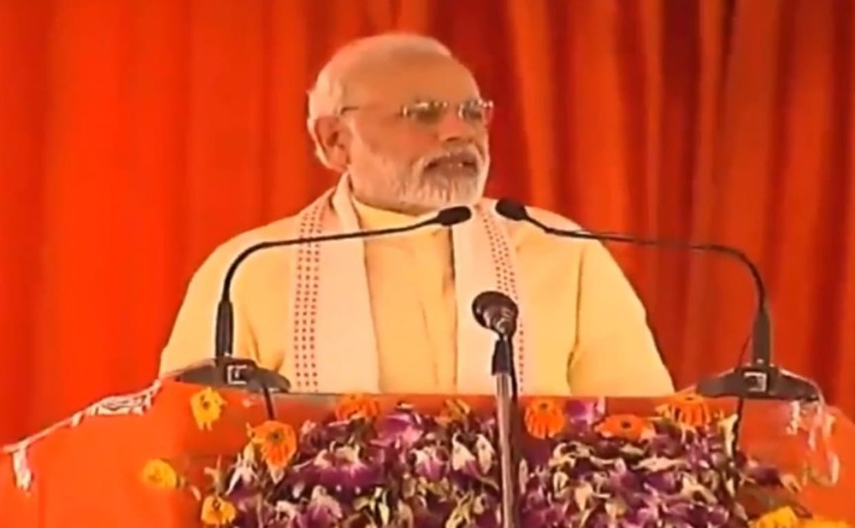 PM modi laid the foundation of purvanchal expressway 