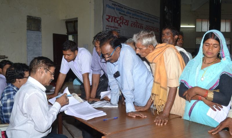 राष्ट्रीय लोक अदालत में निपटाए 7847 वाद