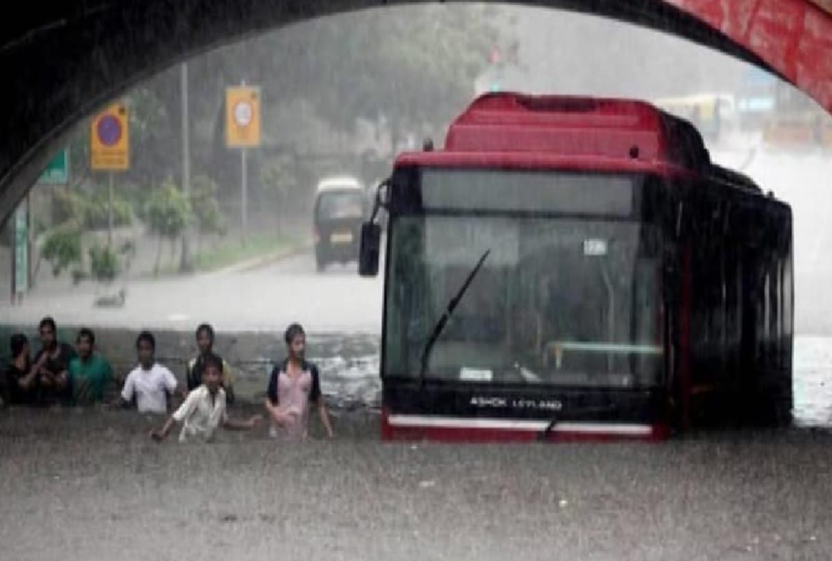 even after more than 2 decades no changes in minto bridge situation after rain in delhi see photos