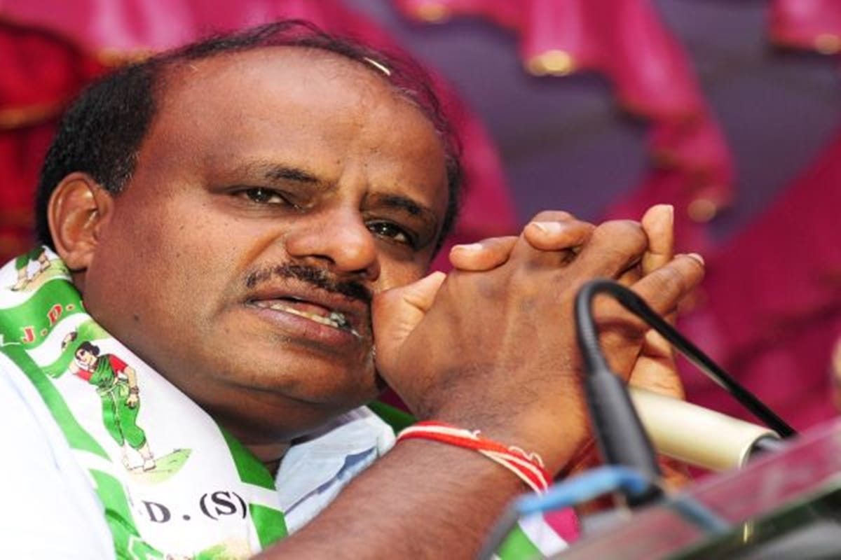 HD Kumaraswamy said I might not live for very long on which Yeddyurappa criticises him