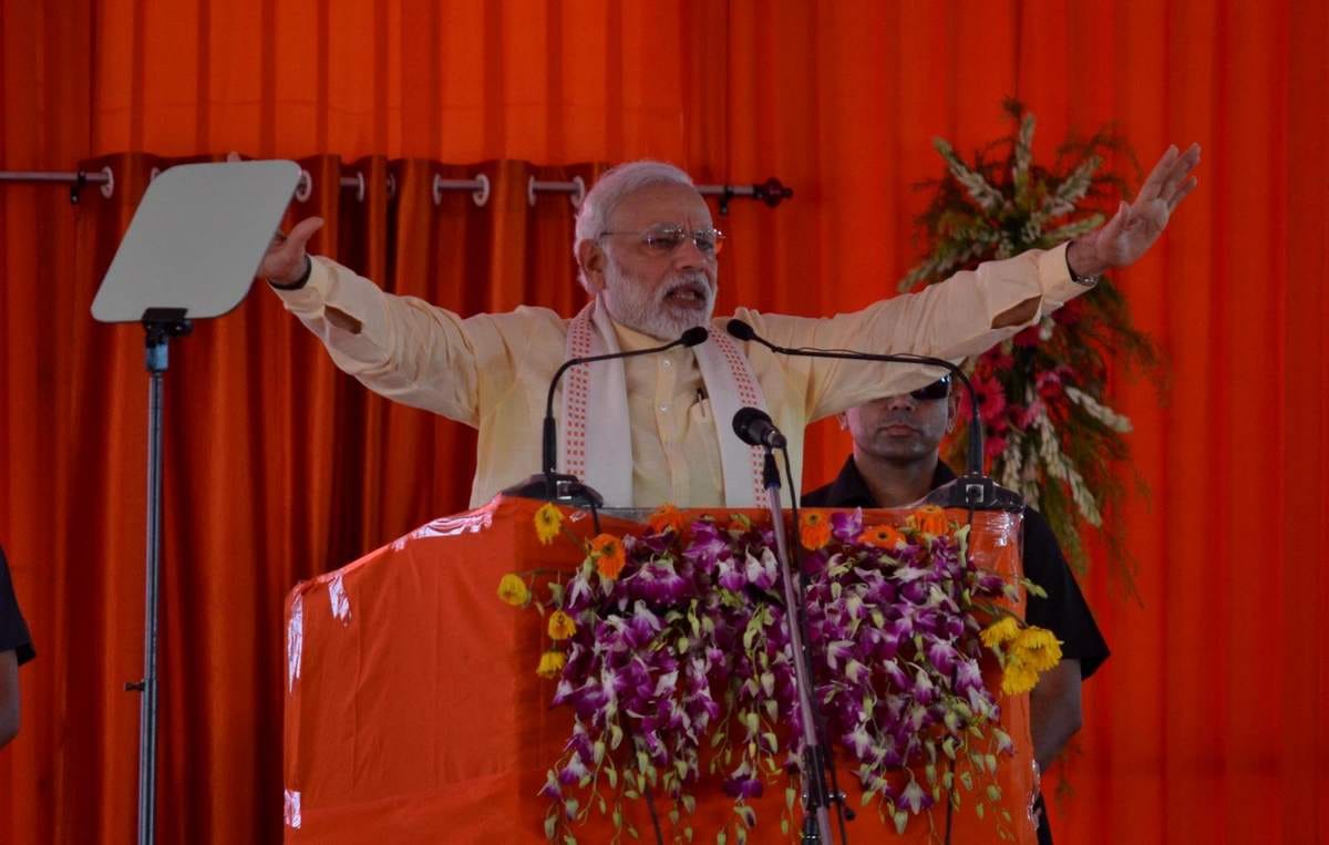 Narendra modi communicate to varanasi BJP workers to namo app gave tips