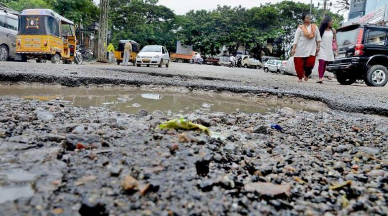 In 2017 3,597 people died due to potholes in country