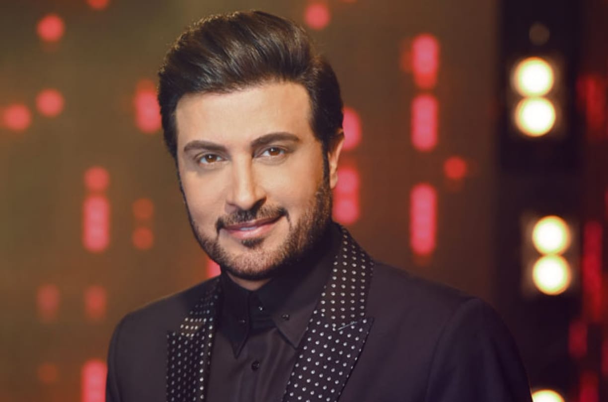 Woman arrested in Saudi Arabia for hugging singer