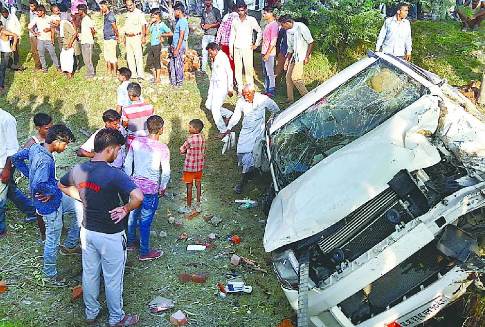 three died in an accident in raebareli.