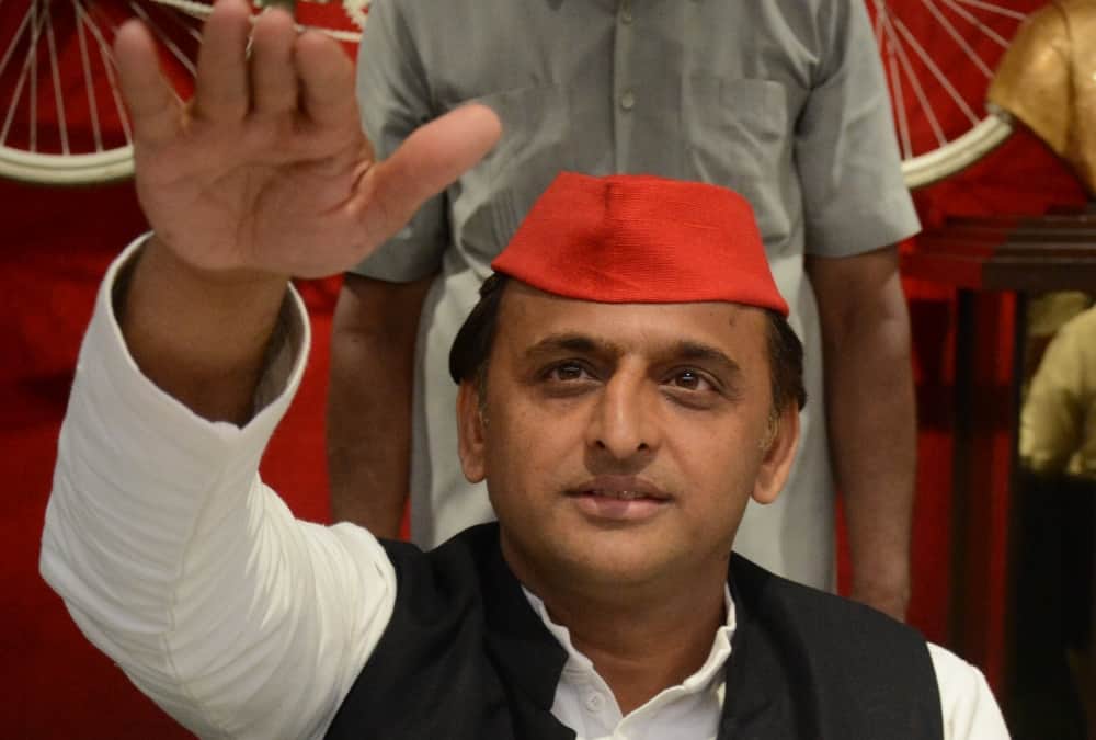 akhilesh yadav addresses SP activists in lucknow.