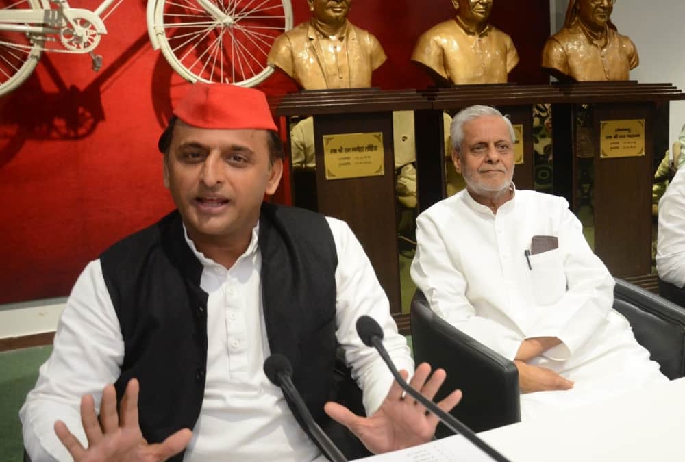 akhilesh yadav addresses SP activists in lucknow.