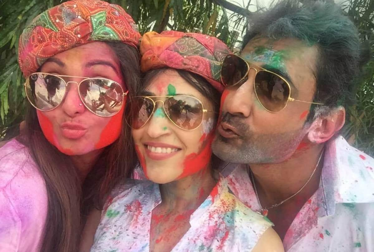 delhi air hostess anissia batra was set to take divorce from his husband mayank and settle apart