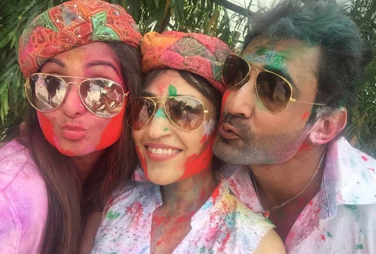 delhi air hostess anissia batra was set to take divorce from his husband mayank and settle apart