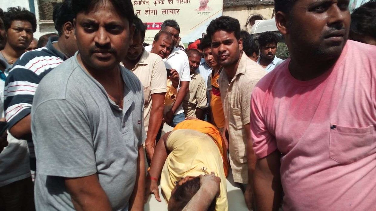 BJP leader including three person attempt to shot dead at ballia