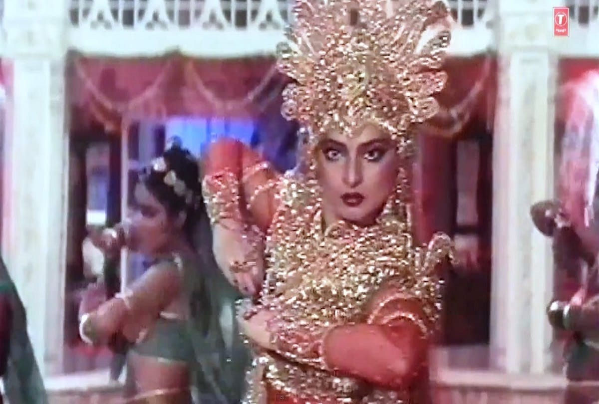 top 6 actress who played nagin role in bollywood