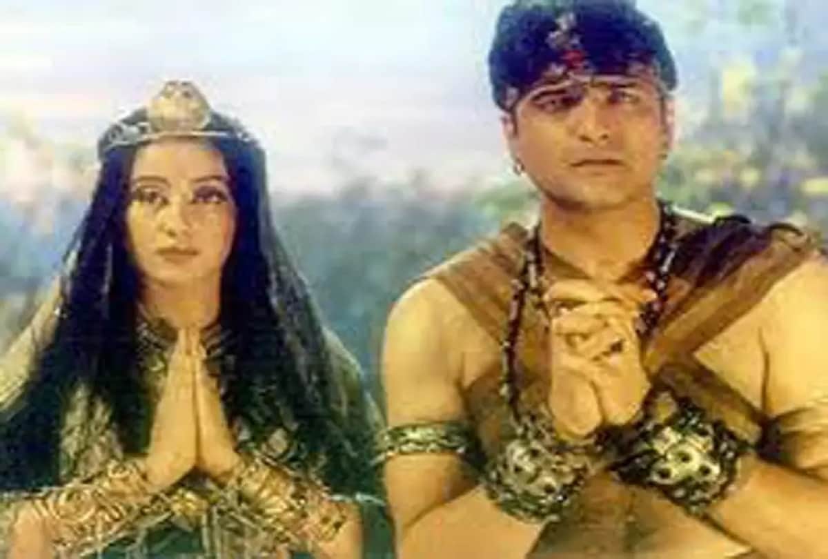 top 6 actress who played nagin role in bollywood