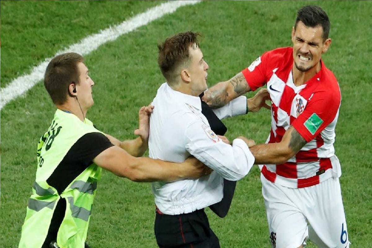 Dejan Lovren Lost control during the final of fifa world cup 2018