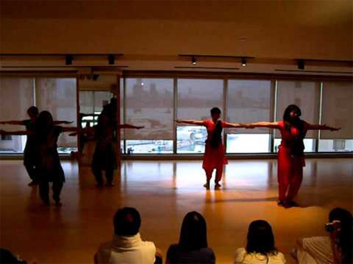 more than one lakh students learn odissi classical dance in russia