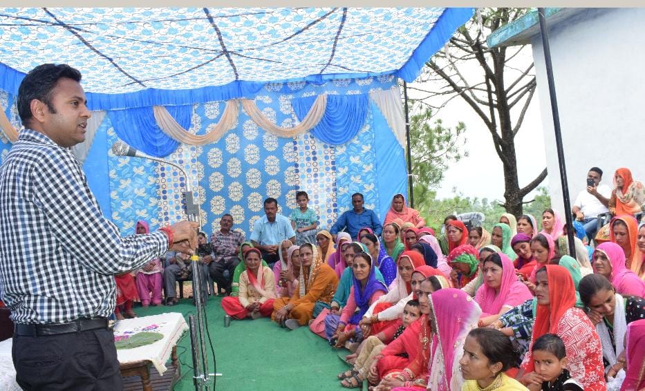 थाना कसोगा में डोना-पत्तल मशीन स्थापित
