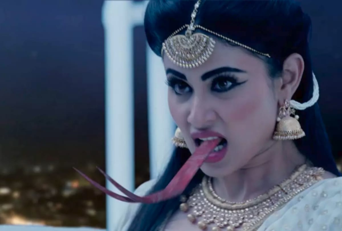 World Snake Day Mouni Roy to Anita Hassanandani Top 5 Naagin of tv industry 