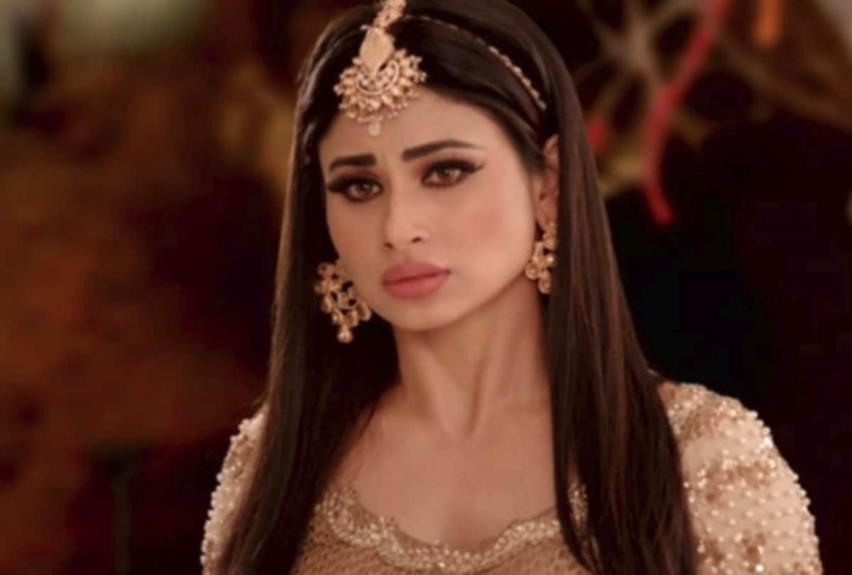 mouni roy shown tantrum and Threatened to cancel her performance at akash ambani wedding