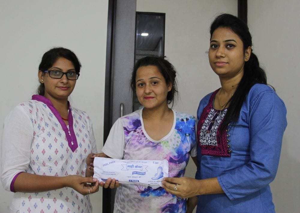 these girls follow akshay kumar and become pad women
