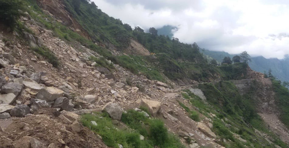 Rakh Darak in Darkat band, injured workers