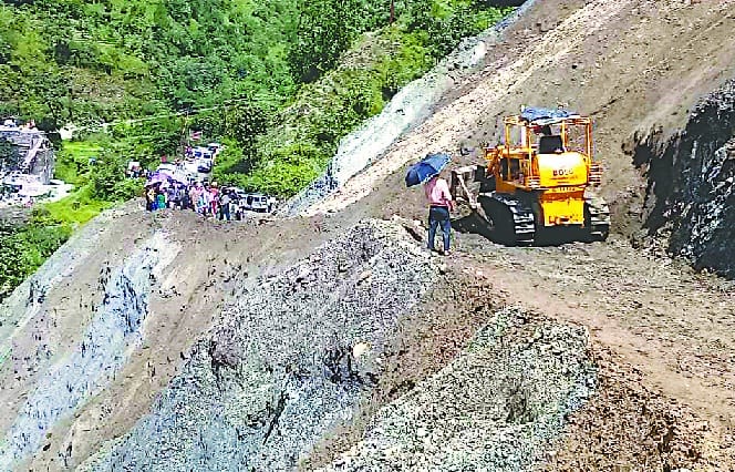 Munasariya damaged several times due to debris