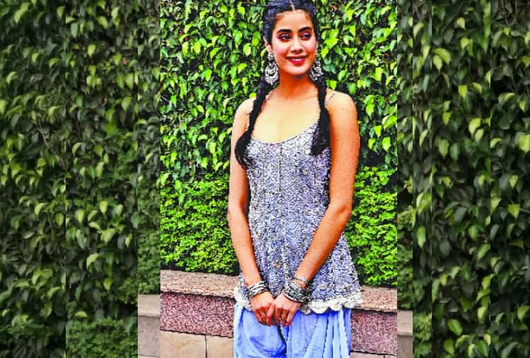  Chandigarh, sridevi daughter jhanvi kapoor with inshan khattar for dhadak promotion