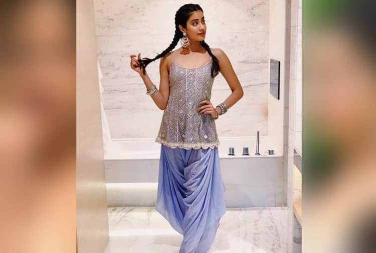 Chandigarh, Jhanvi Kapoor Statement on Mom Sridevi, Ishaan Khattar Movie Dhadak