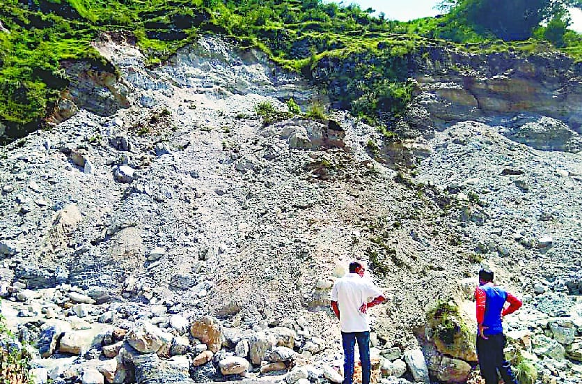 houses damaged due to heavy rainfall