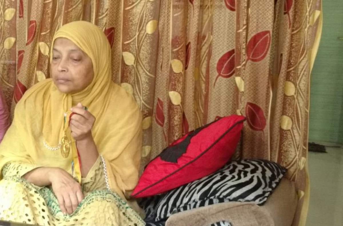 Hockey player mohammad shahid wife gave two days to district administration