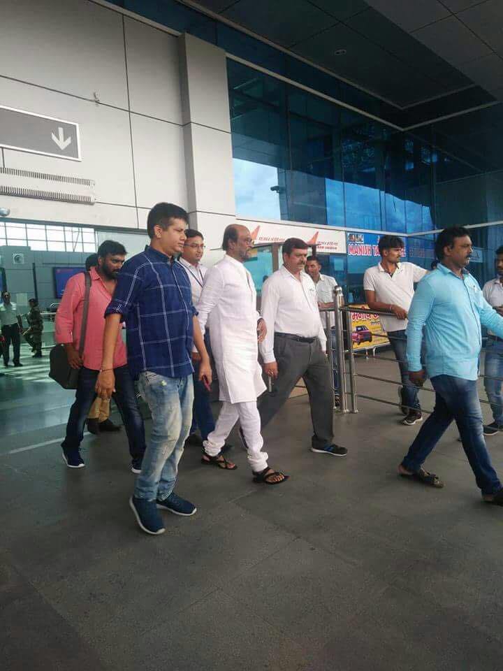 rajinikanth reached dehradun for shooting