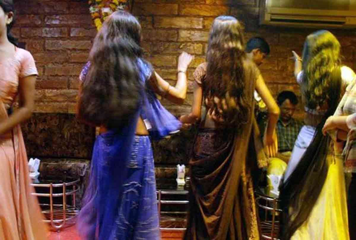 this man spent huge money to a bar dancer and then reveals his shocking truth