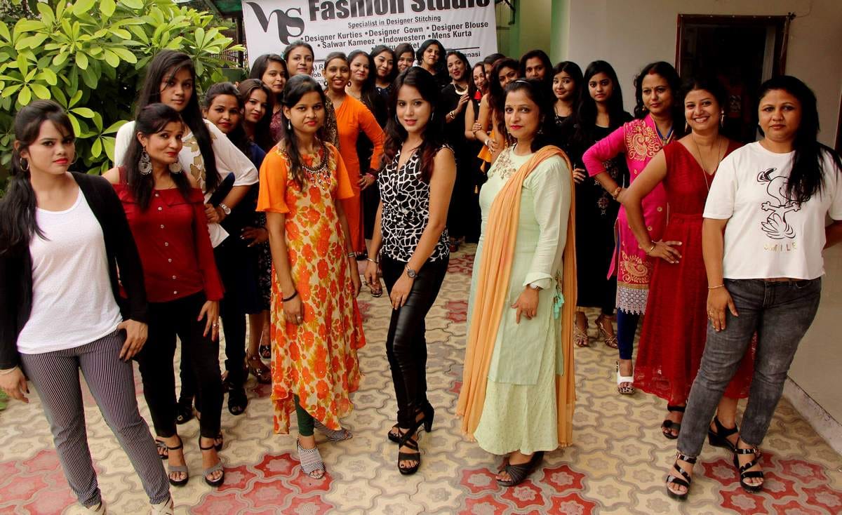 Miss and mrs banaras finalist on ramp due to rehearsal 