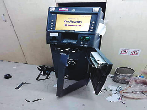 Attempts to break ATMs in Ashok Nagar
