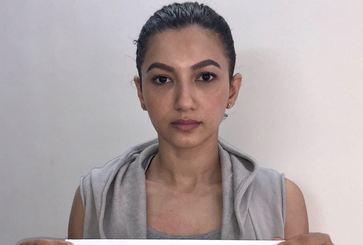 Gauhar Khan and swara bhaskar make Talk to a Muslim trend on Twitter