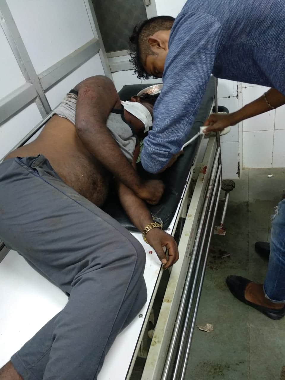 many injured in an accident in near vibhutikhand in luckno.