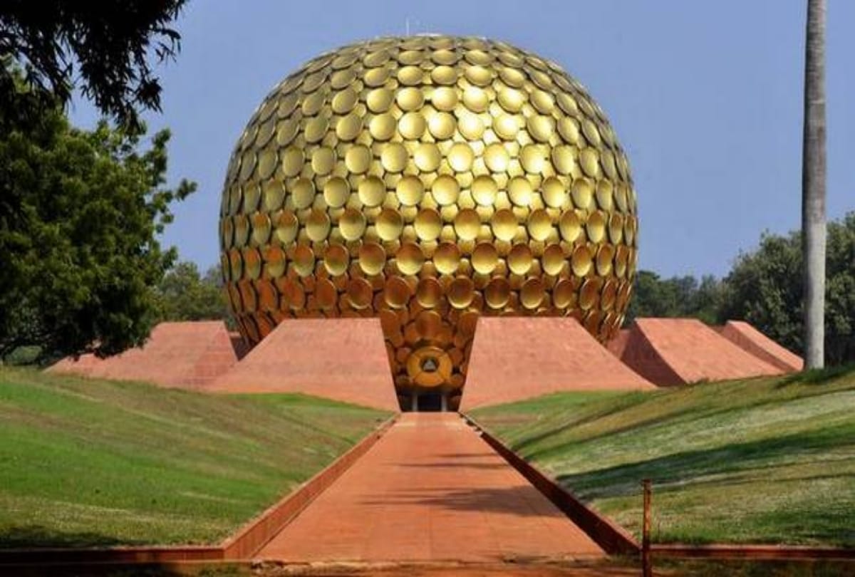 A city in India where money and government not works 