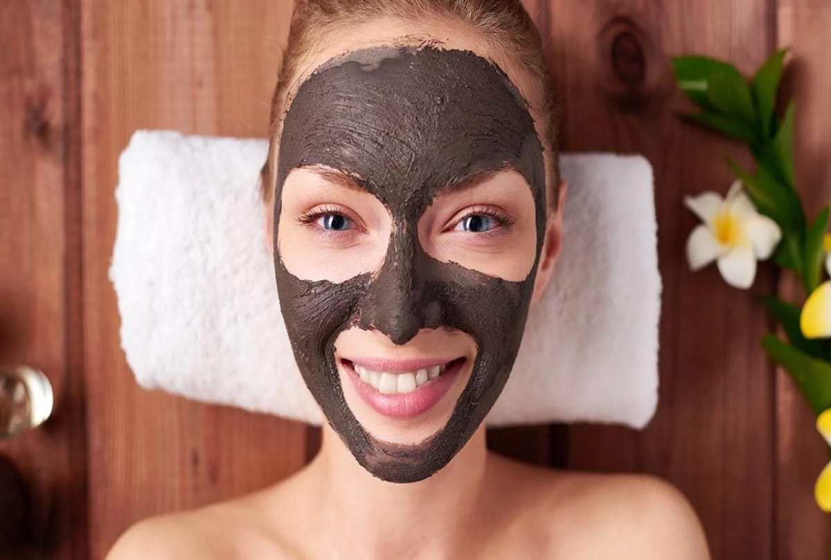 Tips to make charcoal mask at home that will brighten your skin