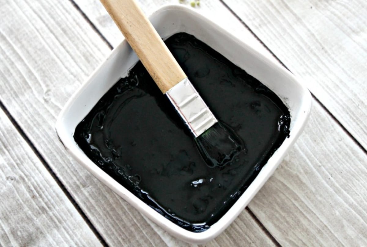 benefits of charcoal for face