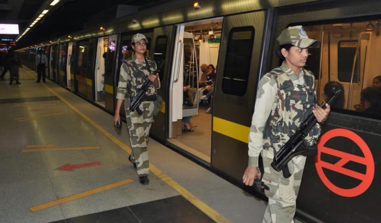 CISF personnel return bag of passengers with gold and cash on metro stations in Delhi