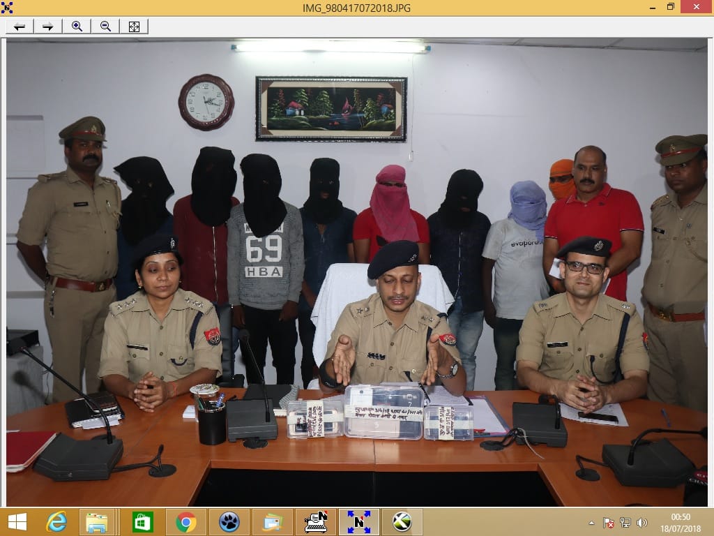 Eight robbers including businessman arrested, eleven mobile recovered