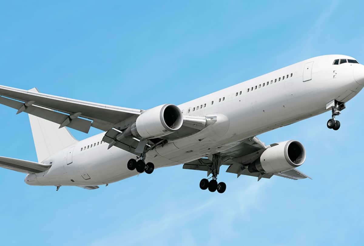airline is selling tickets without informing lucknow airport and aviation department