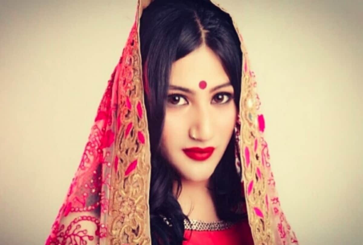 mahika sharma trolled after welcomed of abhinandan varthaman on social media