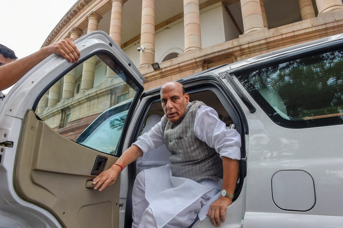 PM modi, Sushma Swaraj and Home Minister Rajnath Singh arrive in Parliament 