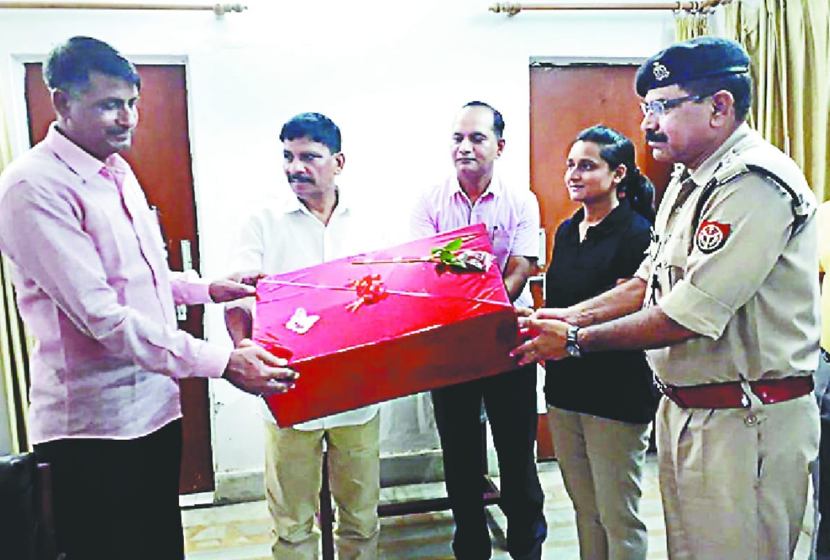 CEO transfered to Fatehgarh, after leaving sunil rathi 